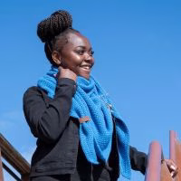 Omslagdoek Knitfactory hel blauw - Verrasjelief