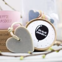 Verjaardagscadeau voor haar. Cadeau voor haar verjaardag. Cadeau vrouw 25 euro. Verjaardagspakketje.