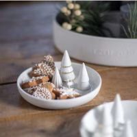 kerstservies- sinterklaascadeau- kerstboom porselein- kerstcadeau- serveerschalen kerst- witte kerstborden- - Verrasjelief