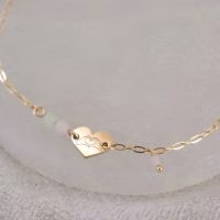 Armband. Saint Clairmont. Armbandje vrouw. Armband vriendin. Cadeau idee vriendin. Cadeau idee vriend. Cadeau idee oma. Cadeau idee dochter. Cadeau idee moeder. Cadeau idee vrouw. Cadeau idee vrouw 20 jaar. Cadeau idee vrouw 30 jaar. Cadeau idee 40 jaar. Cadeau idee vrouw 50 jaar. cadeau idee vrouw 60 jaar.