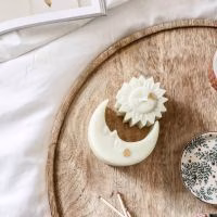 Cadeau voor haar witte kaarsen zon maan aansteken kaars return to sender moederdag liefde verrasjelief