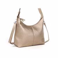 gouden metallic tas, hippe damestas, goudentas, party tas, goudendamestas, kado voor vrouw, cadeau voor vrouw, tas, cadeau voor haar, cadeau inspiratie vrouw - Verrasjelief
