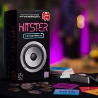 Muziek spel, Hitster, Hitster spel, Bingo spel, Muziek spel, Cadeau vrouw, Cadeau idee, Cadeau idee familie, Familiespel, Lente cadeau, Kado, Zomer kado, Zomer cadeau, Verrasjelief, Liesbeth ten Voorde,