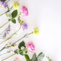 Een vrolijk boeketje brievenbus bloemen