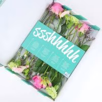 Een vrolijk boeketje brievenbus bloemen