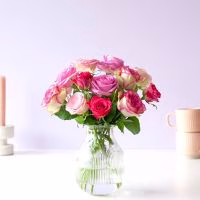 rozen versturen. rozen door de brievenbus. Rozen per post. Bloemen versturen.