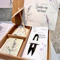 Cadeaudoosje - Plantje - Kruidenpakket - Snoeischaartje - Heerlijke kruiden - 4 soorten kruiden