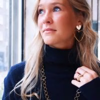 Prachtige stainless steel Statement oorbellen met parelmoer hartje - Verrasjelief