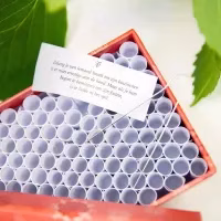 verjaardagscadeau vrouw liefde spel houden van papiertjes. Kerstcadeau vrouw. Sinterklaascadeau Moeder. Spreuken - Geluk - Gelukkige woorden -  Cadeau idee vrouw - Cadeau idee dochter - Cadeau idee collega - Vriend cadeau - Kado voor haar