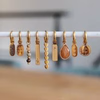 Mooie RVS creolen met mooie facetkralen hanger - Verrasjelief