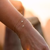 Cadeautje voor iemand die rust nodig heeft. Go slow armbandje met gedichtje.