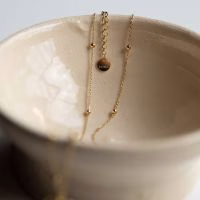 Vinoos- ketting- sieraden - goud - jewellery - vriendinnencadeautje - stainless steel.