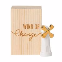 Räder porseleinen molentje met gouden wieken 'Wind of Change'