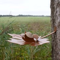 vogelvoederschaaltje van heeej in het herfstbruin bladvorm voor het hele jaar - Verrasjelief