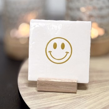 Originele tegeltjes met houten standaardje