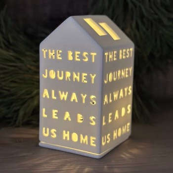 Räder lichthuisje 'The best journey leads us home'