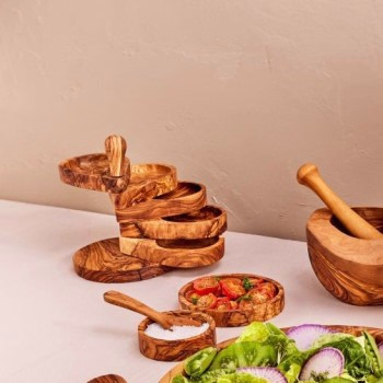 Bowls and dishes etagere van olijfhout