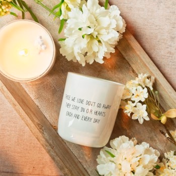 Soja Geurkaars 'Those we Love don't go'