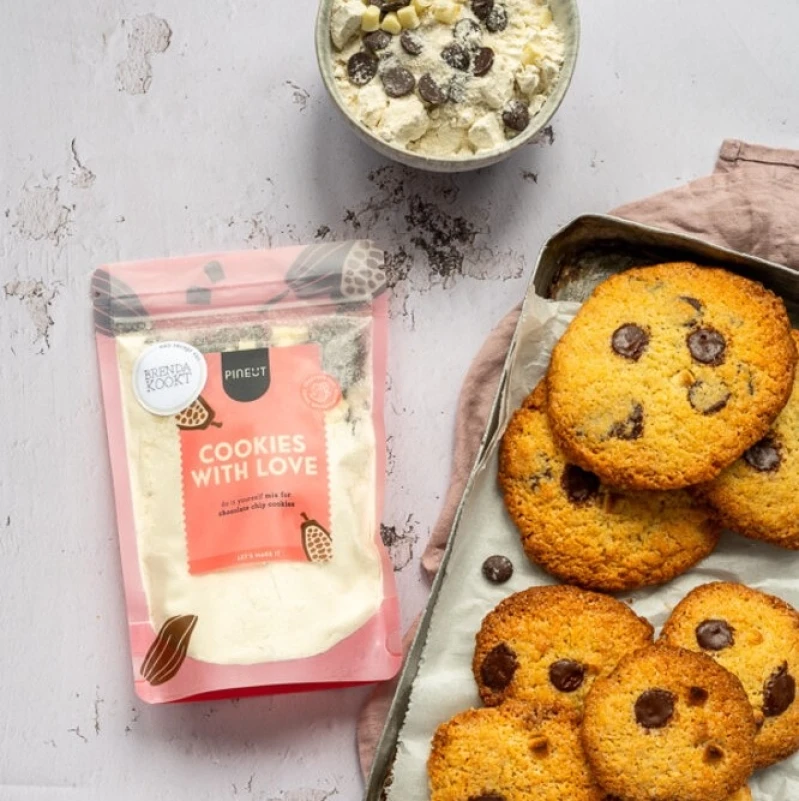 Brievenbuspakket Cookies with love met feestelijke servetten