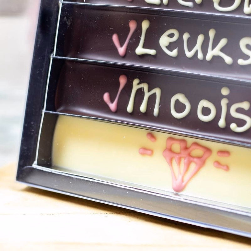 Ambachtelijke chocolade met tekst