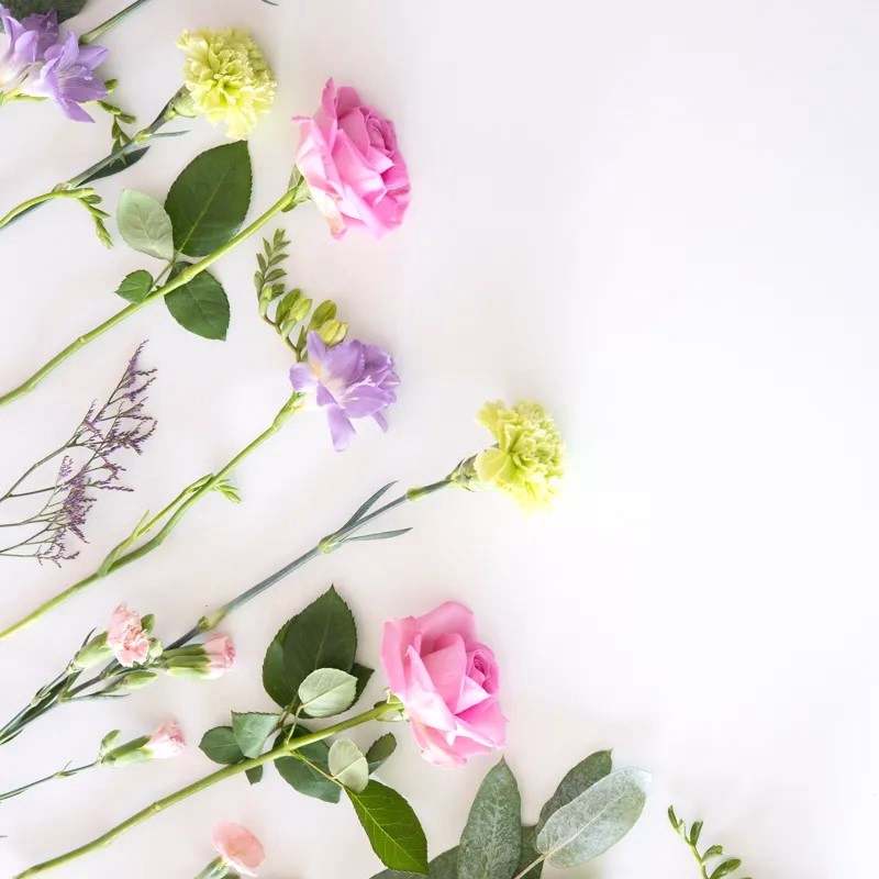 Een vrolijk boeketje brievenbus bloemen