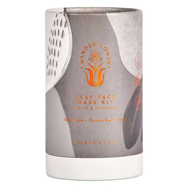 Kalmerend masker met schaaltje en kwastje in geschenkkoker