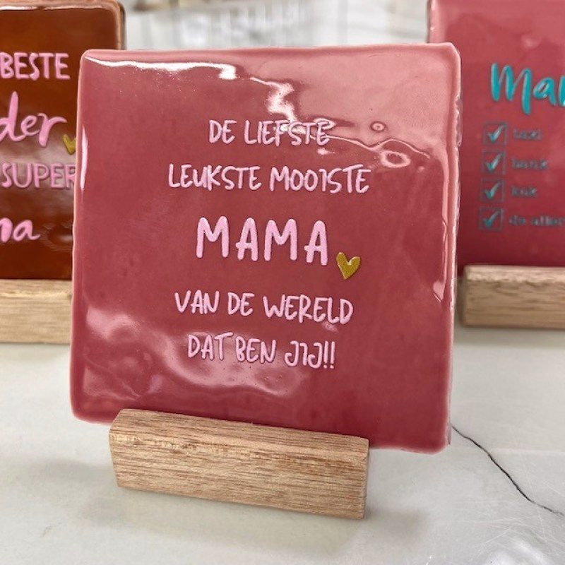Originele tegeltjes met houten standaardje