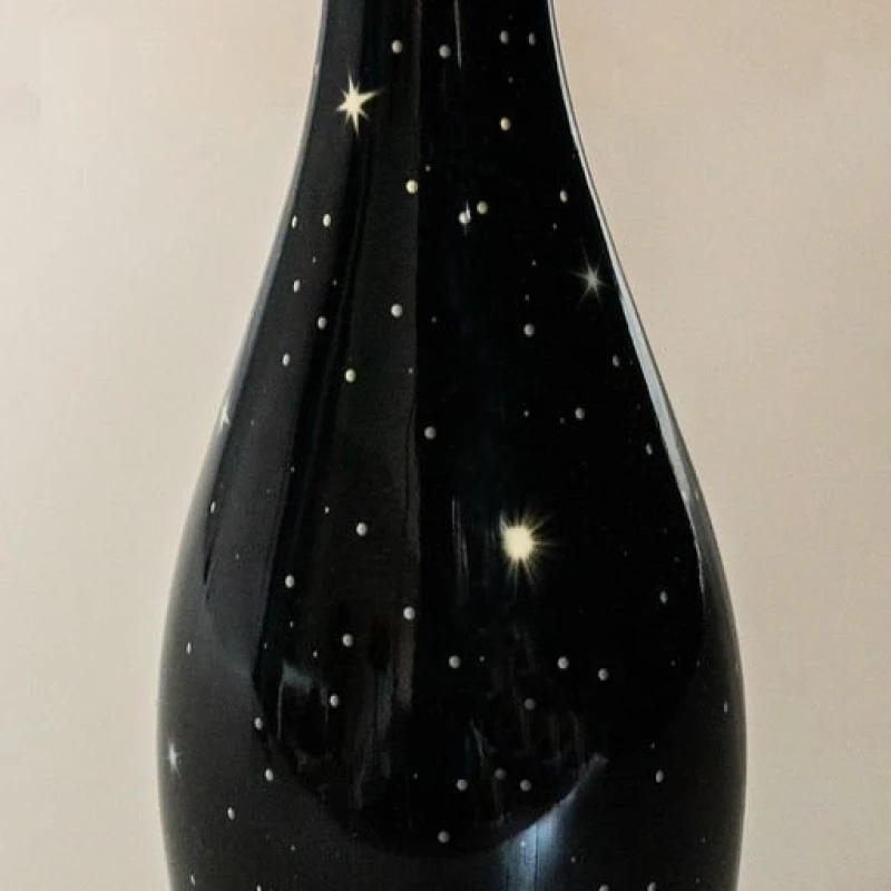 Wijn met bubbels en lichtjes 'All you need is...'