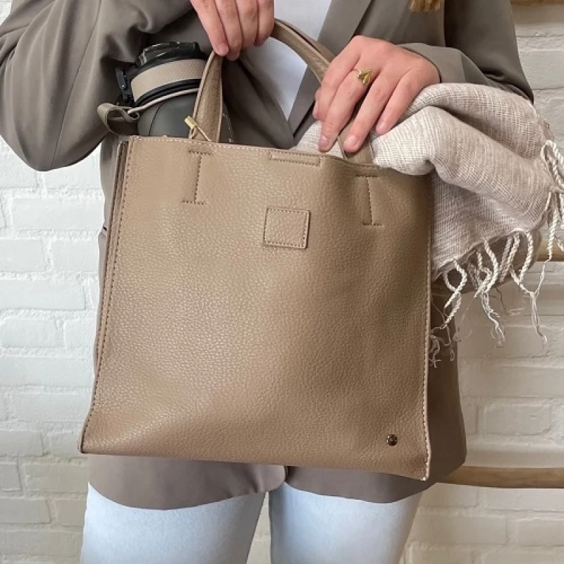 Super hippe handtas met extra handige schouderband