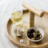 Handige serveerplank met houten handvat