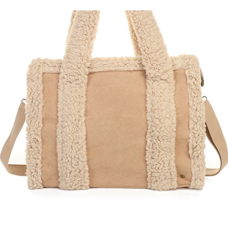 Fluffy suède look schoudertas met extra schouderband