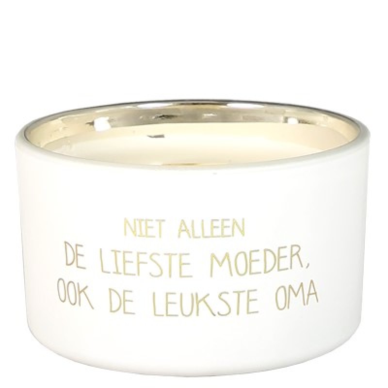 Soja geurkaars 'Niet alleen de liefste moeder, ook de leukste oma'