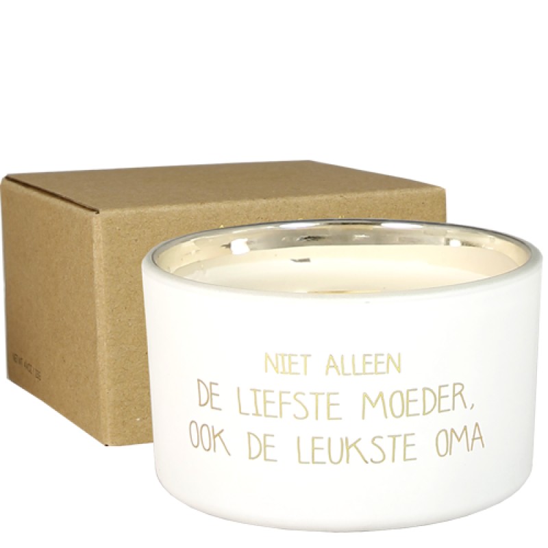 Soja geurkaars 'Niet alleen de liefste moeder, ook de leukste oma'